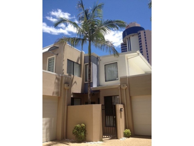 31 Second Ave, Broadbeach QLD 4218