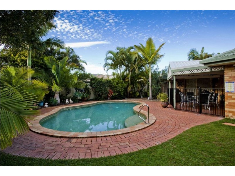 81 Coronet Crescent, Burleigh Waters QLD 4220