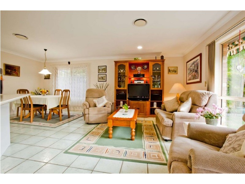 81 Coronet Crescent, Burleigh Waters QLD 4220
