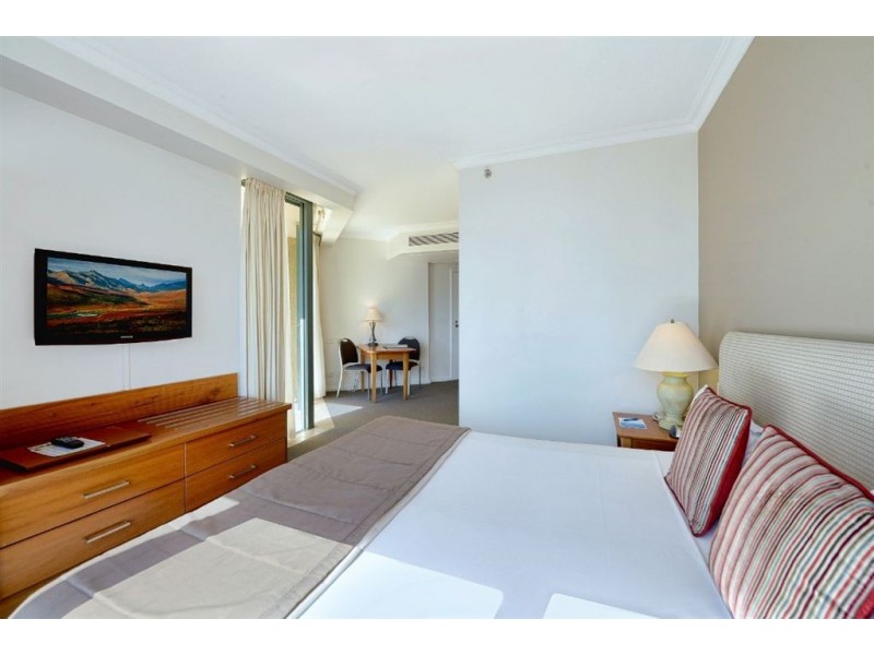 25 Laycock Street, Surfers Paradise QLD 4217