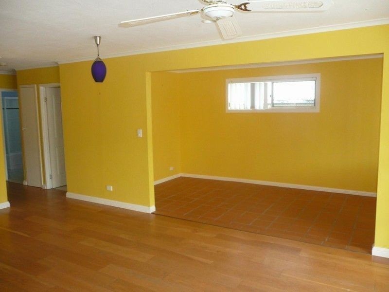 36 Dawn Parade, Miami QLD 4220