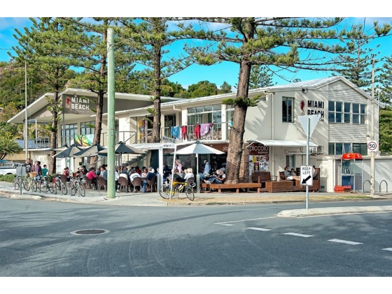 36 Dawn Parade, Miami QLD 4220