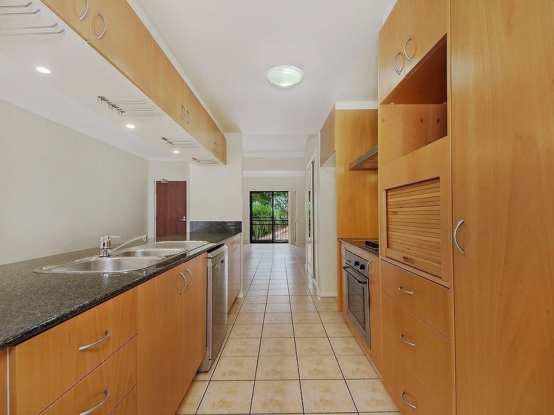 109/85 Palm Meadows Drive, Carrara QLD 4211