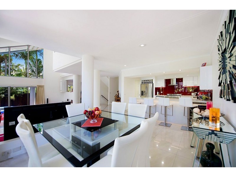 1/125 Santa Cruz Boulevard ‘Cranston’, Clear Island Waters QLD 4226