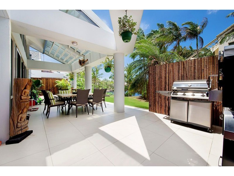 1/125 Santa Cruz Boulevard ‘Cranston’, Clear Island Waters QLD 4226