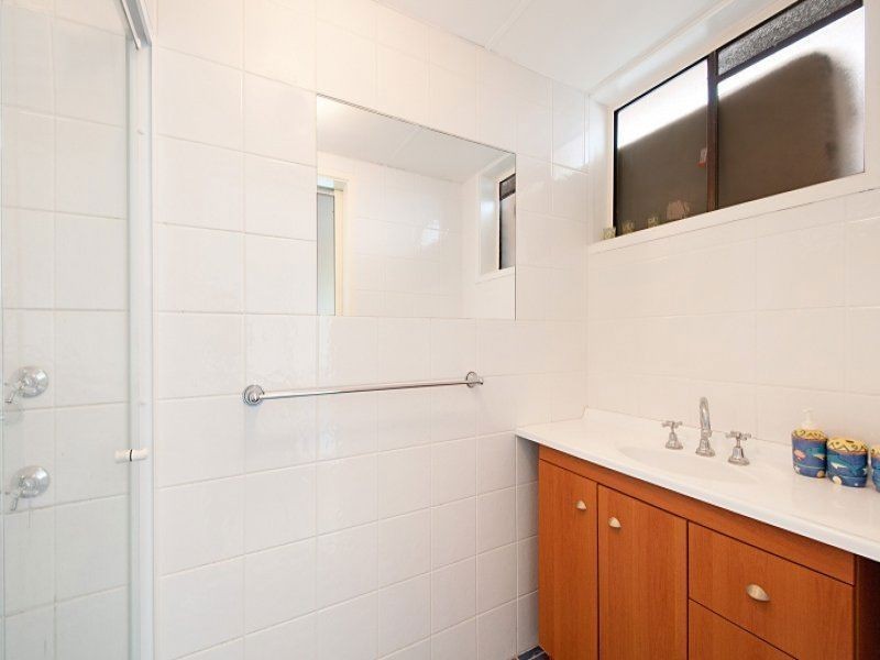 4/5 Queensland Ave, Broadbeach QLD 4218