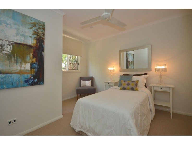 80 Ocean Pde, Burleigh Heads QLD 4220