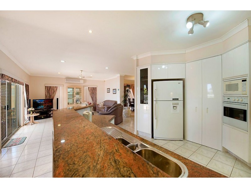 47 Montevideo Drive, Clear Island Waters QLD 4226