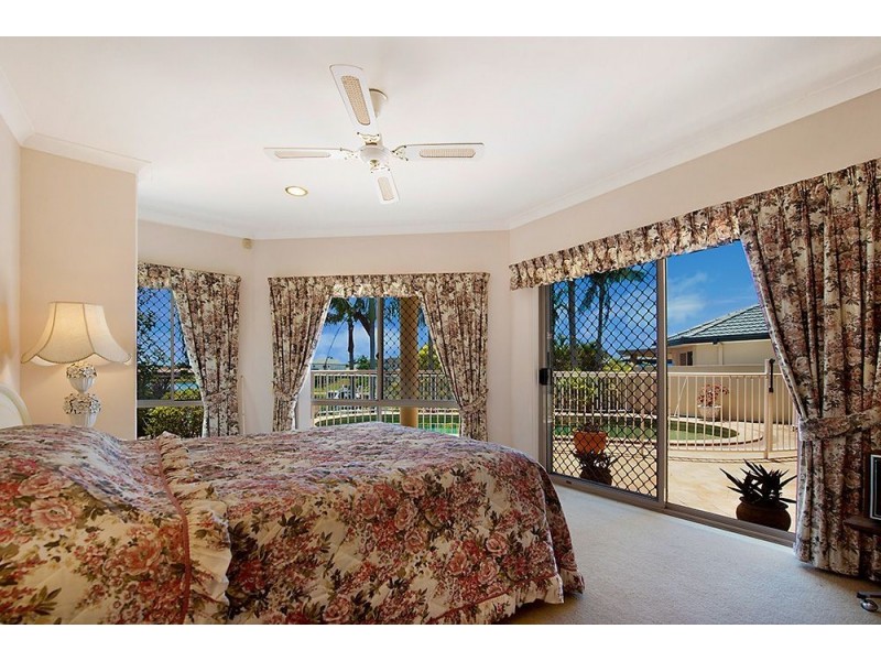 47 Montevideo Drive, Clear Island Waters QLD 4226