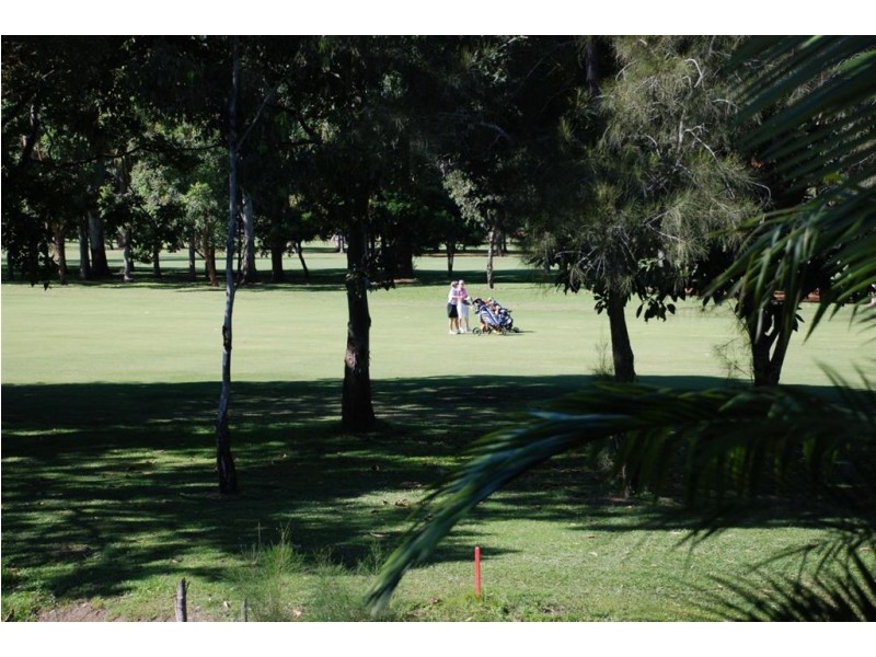 8/125 Santa Cruz Boulevard, Clear Island Waters QLD 4226