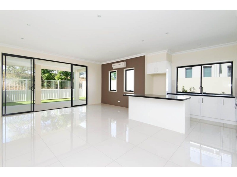 2/22 Compass Drive, Biggera Waters QLD 4216