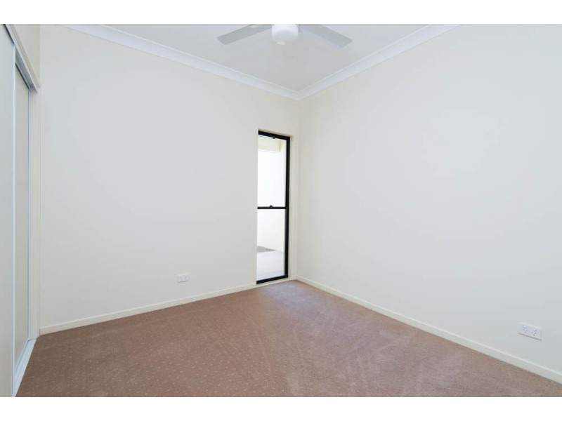 2/22 Compass Drive, Biggera Waters QLD 4216