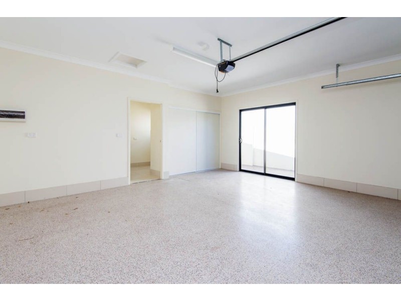 2/22 Compass Drive, Biggera Waters QLD 4216