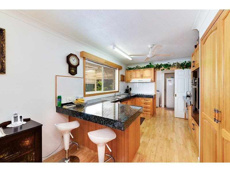 3 McIlwain Drive, Mermaid Waters QLD 4218