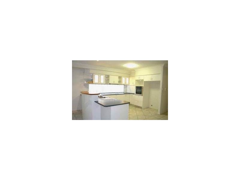 2/37 Dolphin Avenue, Mermaid Beach QLD 4218