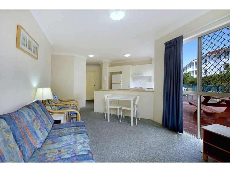 5/40 Burra Street, Chevron Island QLD 4217