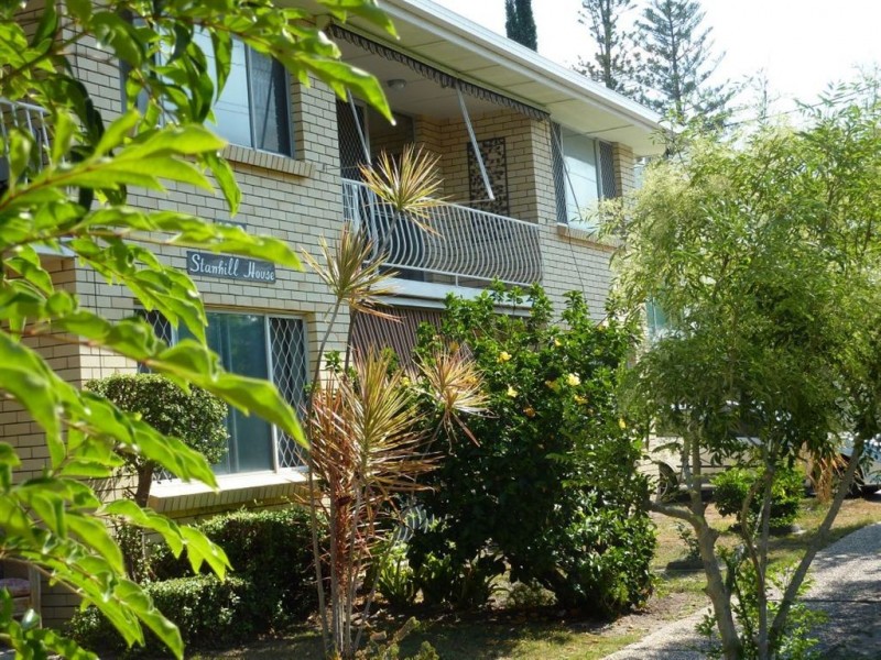 4/120 Stanhill Drive, Chevron Island QLD 4217