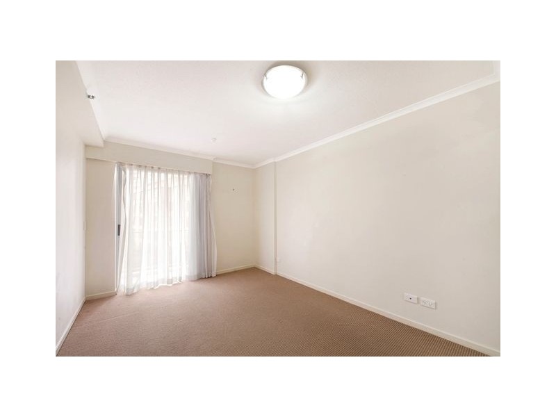 21 Cypress Avenue, Surfers Paradise QLD 4217