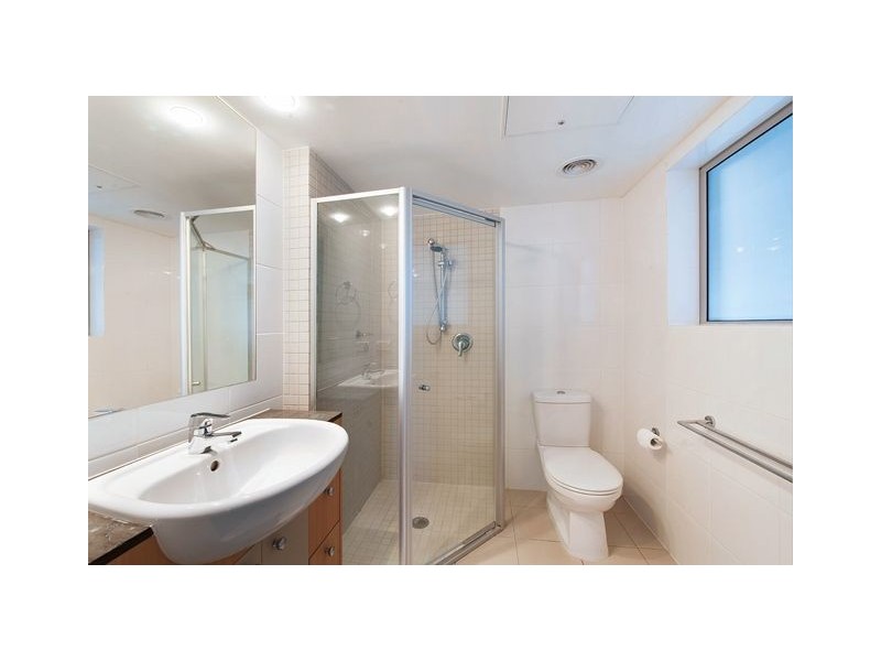 21 Cypress Avenue, Surfers Paradise QLD 4217