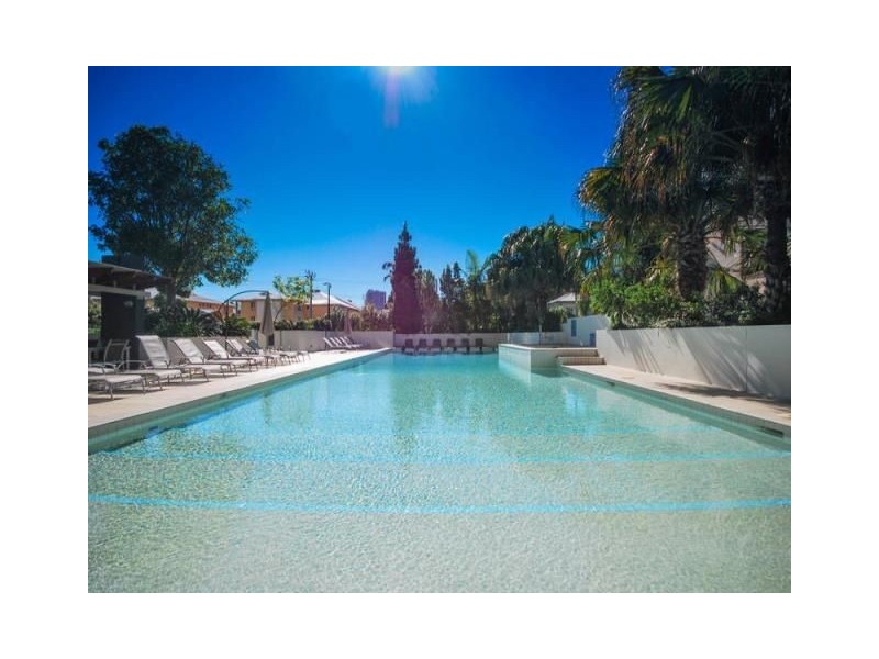 21 Cypress Avenue, Surfers Paradise QLD 4217