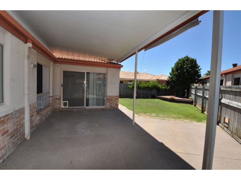 1/14 Gemma Glade, Labrador QLD 4215