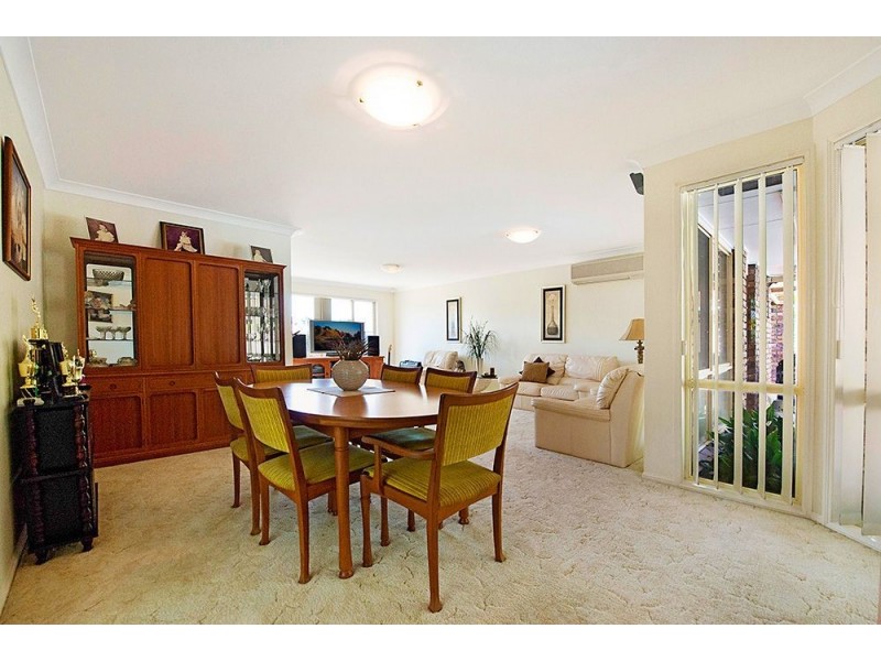 5 Bon Aire Court, Clear Island Waters QLD 4226