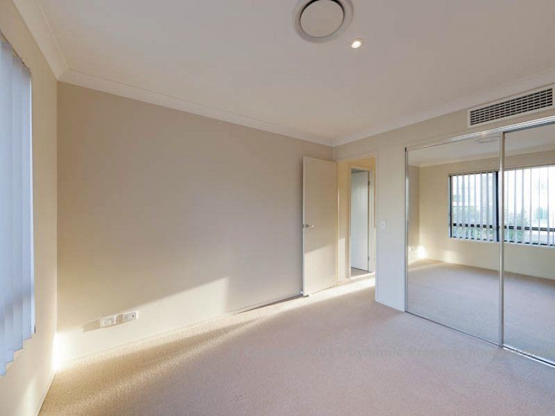 2/5 Miami Key, Broadbeach Waters QLD 4218