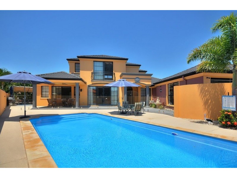 64 Peach Drive, Robina QLD 4226