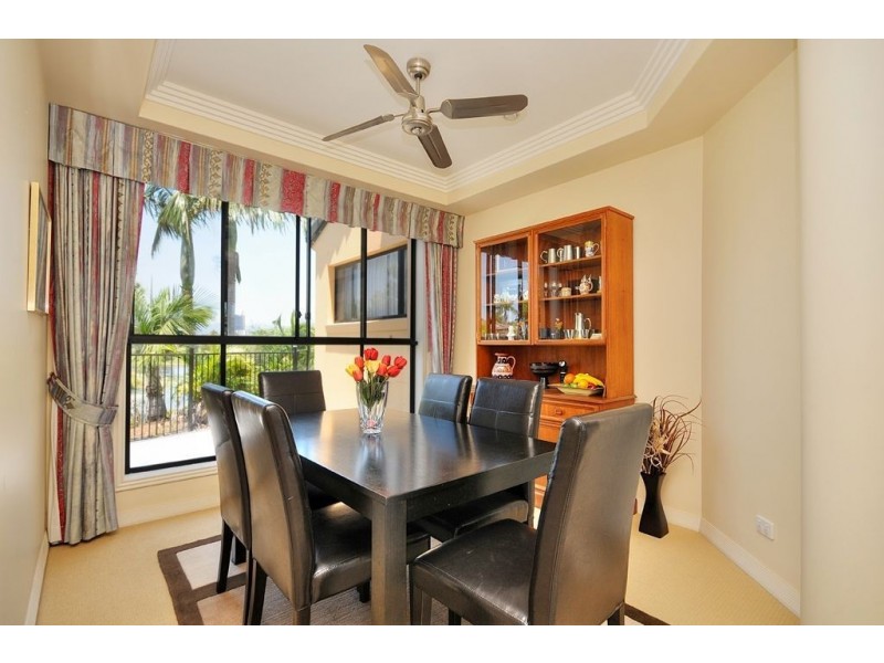 64 Peach Drive, Robina QLD 4226