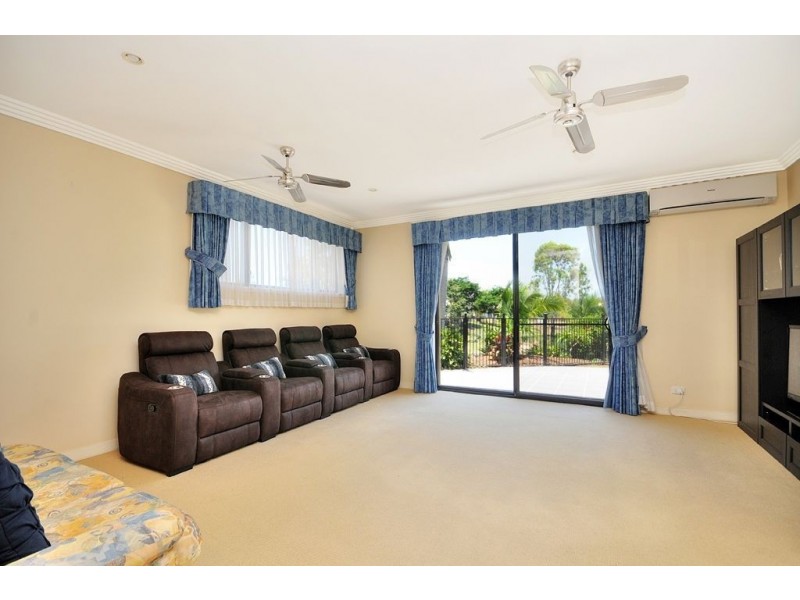 64 Peach Drive, Robina QLD 4226