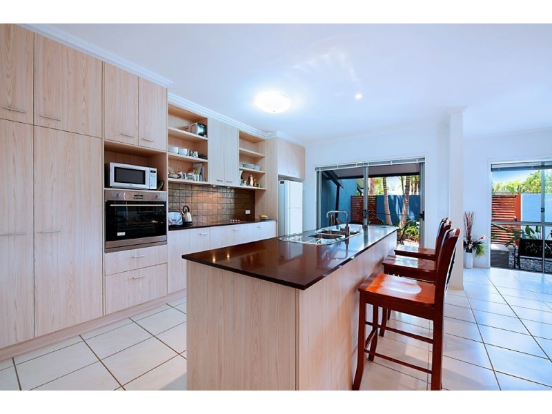 43/181 Lae Drive, Coombabah QLD 4216