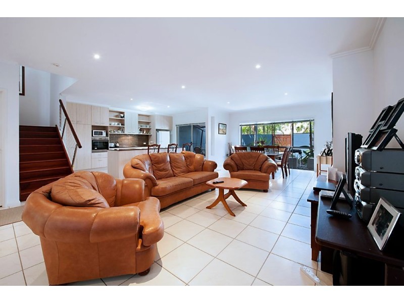 43/181 Lae Drive, Coombabah QLD 4216