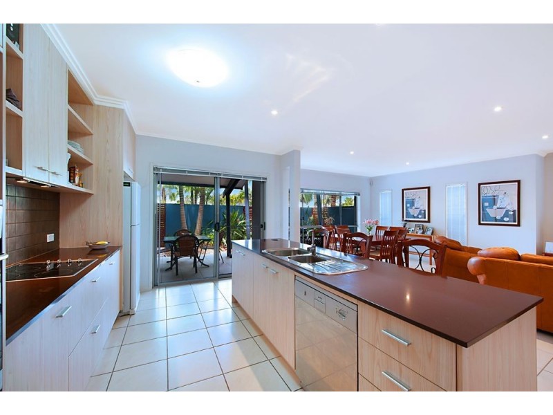 43/181 Lae Drive, Coombabah QLD 4216