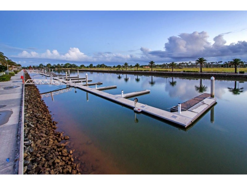 62 Harbour Rise, Hope Island QLD 4212