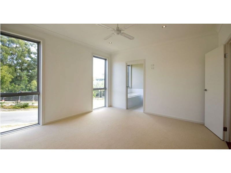 2 Lyra Court, Robina QLD 4226