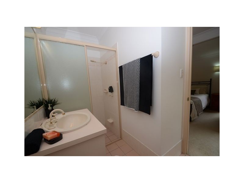 6 Hidden Valley Road, Bonogin QLD 4213