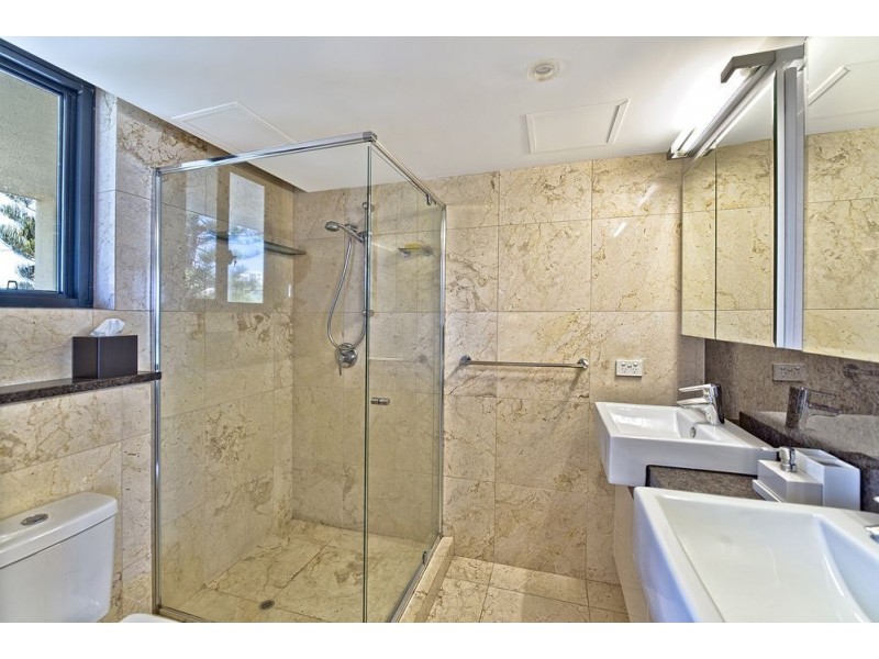 8/2 Lavarack Road, Mermaid Beach QLD 4218