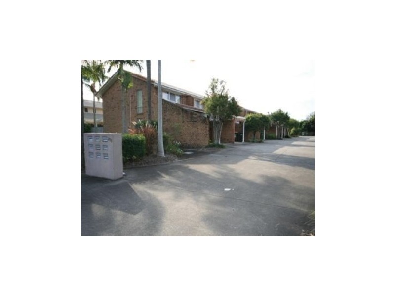 1/251 Christine Avenue, Varsity Lakes QLD 4227