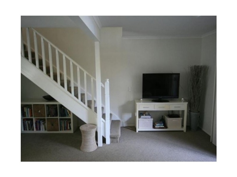 1/251 Christine Avenue, Varsity Lakes QLD 4227