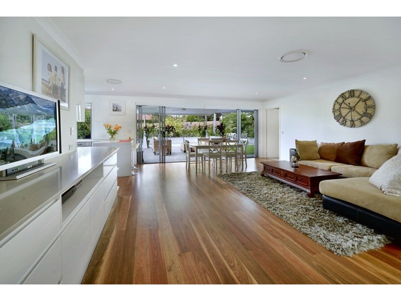 20 Mentone Avenue, Bundall QLD 4217