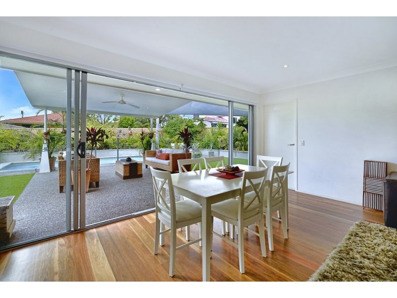 20 Mentone Avenue, Bundall QLD 4217