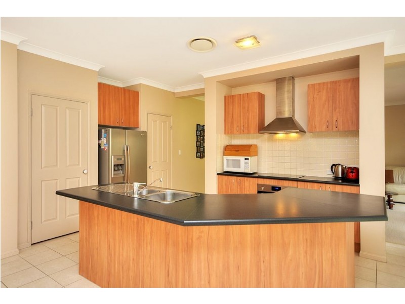 15 Riverlilly Street, Reedy Creek QLD 4227