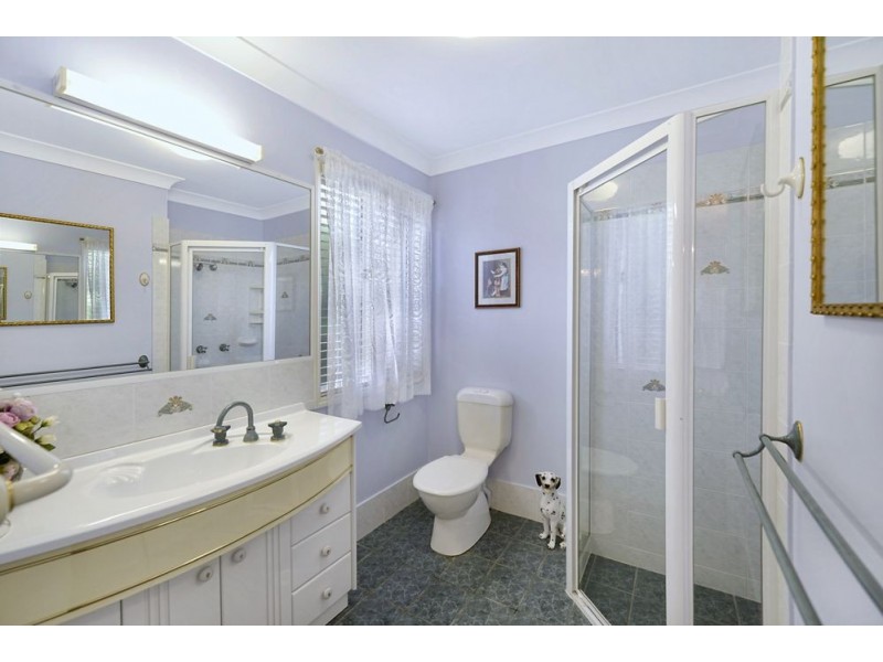 2/4-6 Clinton Street, Labrador QLD 4215