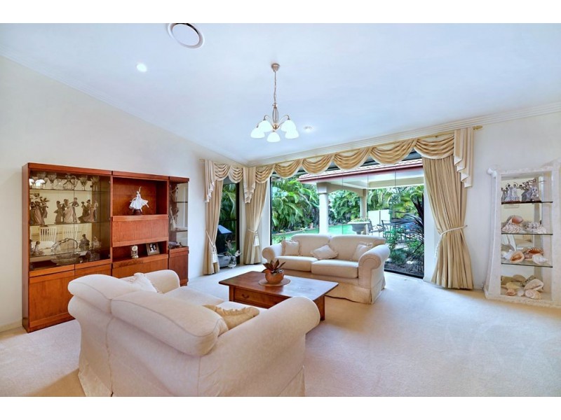 4 Trieste Court, Coombabah QLD 4216