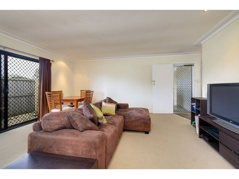 23 Rio Vista Boulevard, Broadbeach Waters QLD 4218