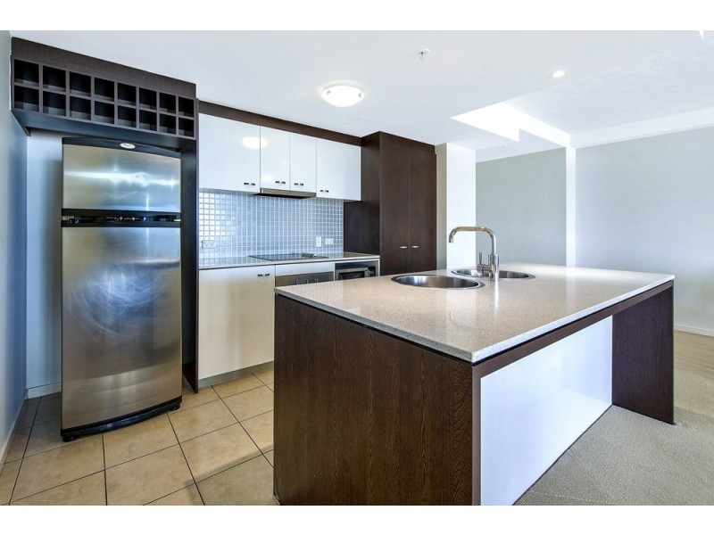 18 Fern Street, Surfers Paradise QLD 4217