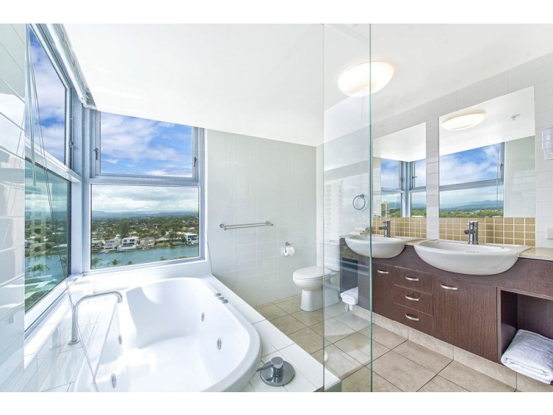 18 Fern Street, Surfers Paradise QLD 4217