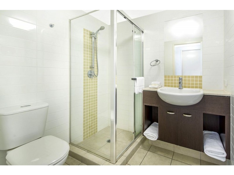 18 Fern Street, Surfers Paradise QLD 4217