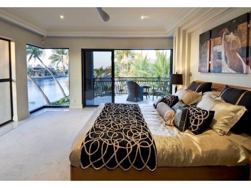 171 MONACO STREET, Broadbeach Waters QLD 4218