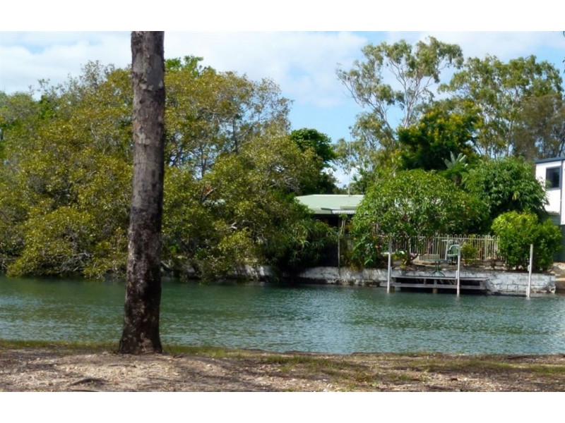 17 Perry Place, Biggera Waters QLD 4216